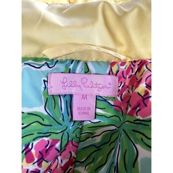 LILLY PULITZER Women's Lauren Quilted Puffer Vest Starfruit Yellow Size Medium - Picture 2 of 11